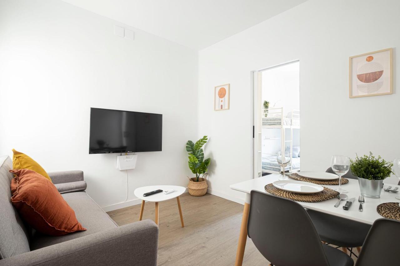 Apartment Beach Picasso Sant Adria de Besos Exterior photo